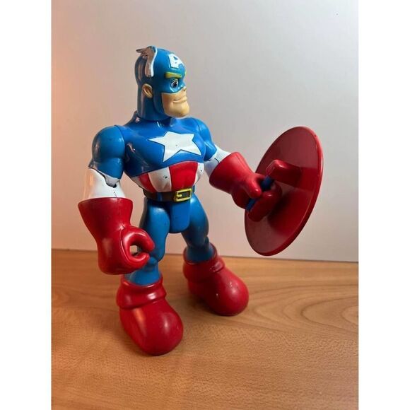 Marvel Captain America Action Figure - Picture 2 of 10